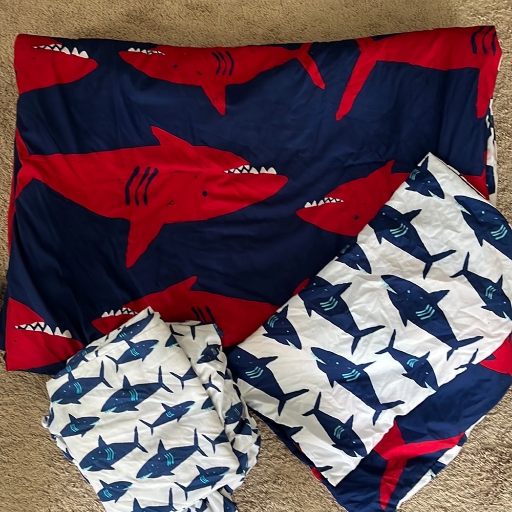 Shark bedding